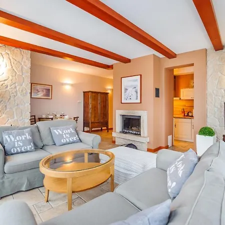 Daire Zachod Slonca, Sun & Snow *