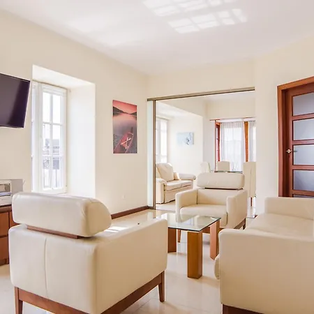 Daire Zachod Slonca, Sun & Snow *