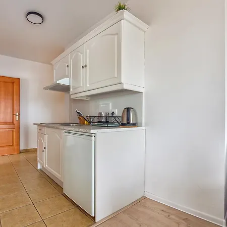 Daire Zachod Slonca, Sun & Snow *